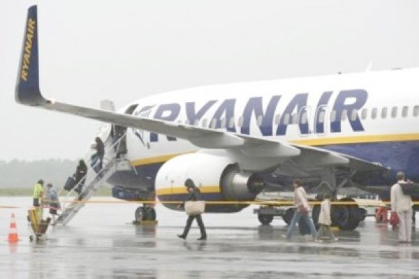 Pilotul unei aeronave Ryaniar a refuzat să aterizeze la Kogălniceanu
